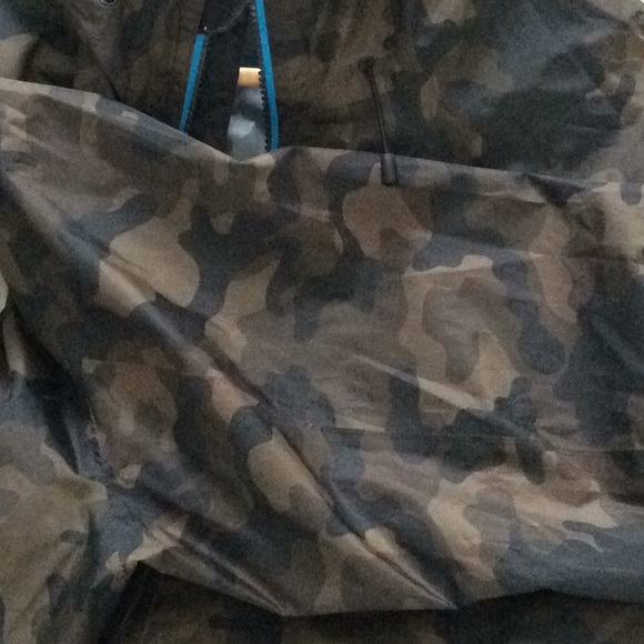 basin + range Camo rain jacket - Picture 6 of 6